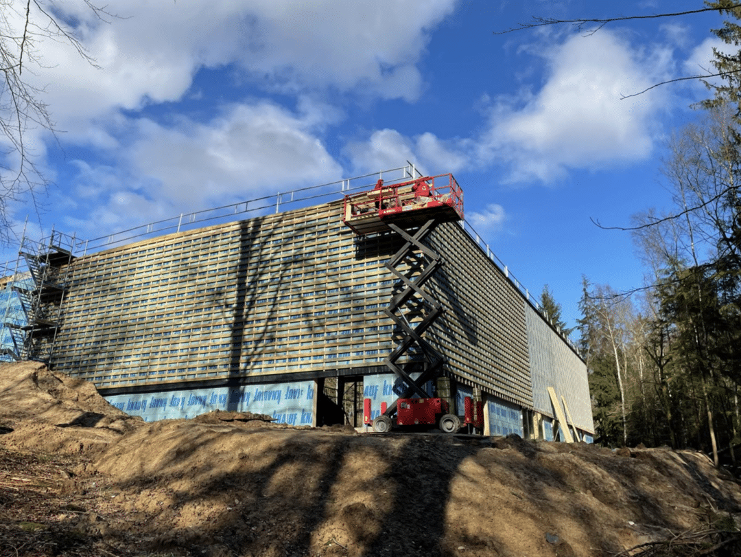 Tømrer, tagdækker, maler og murer giver en skalle i Vejle!